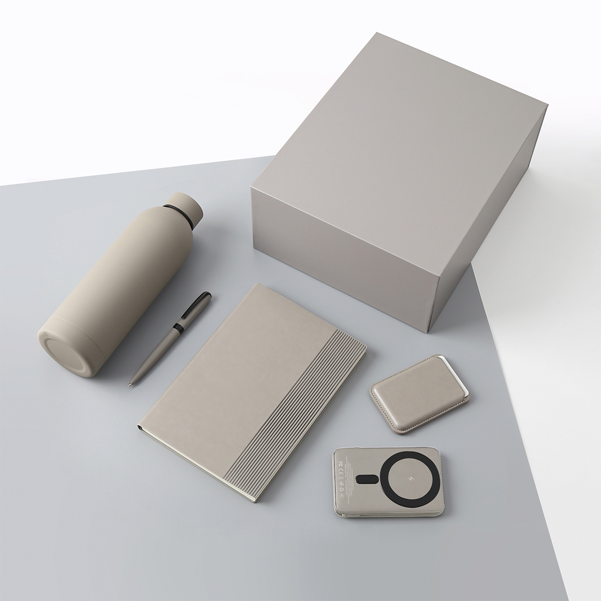 Set ejecutivo Takeo. - Image 2